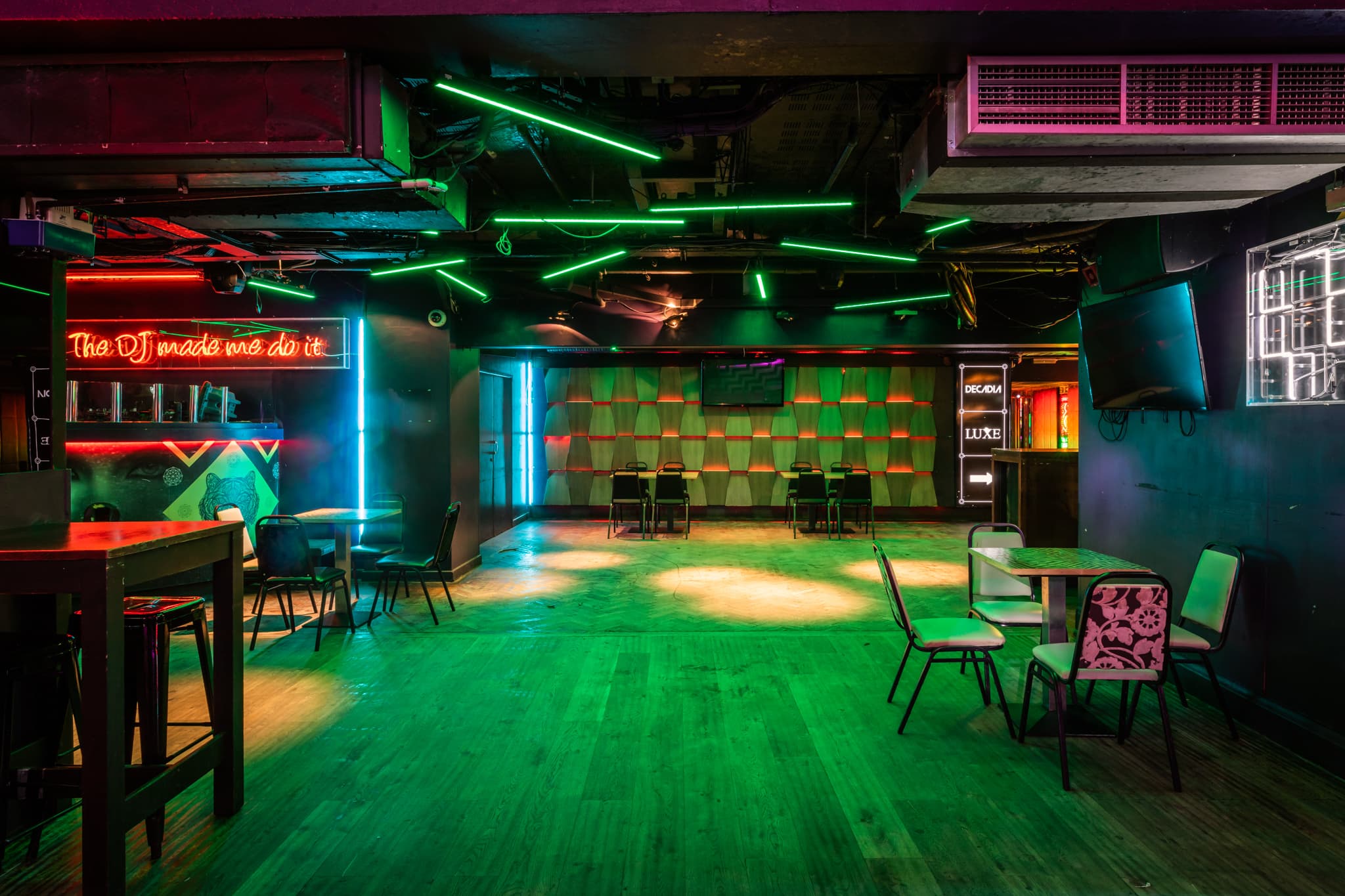 Luxe Bar