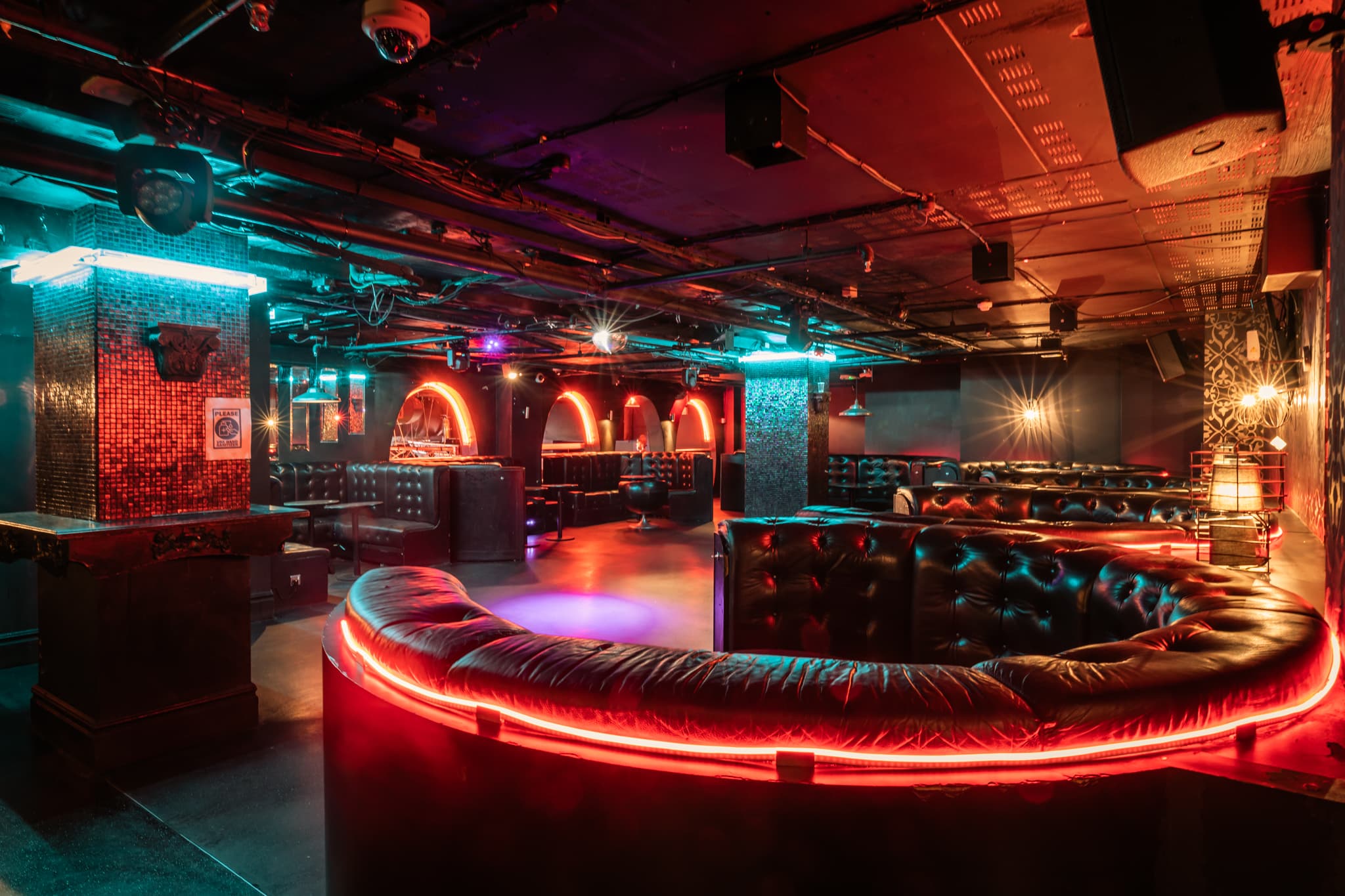 Luxe Bar